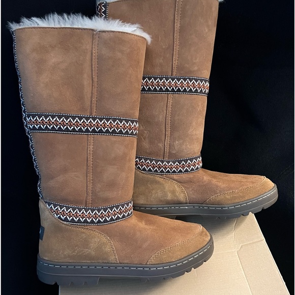 UGG Australia Sundance Tall Revival Women’s Boots - Picture 4 of 8